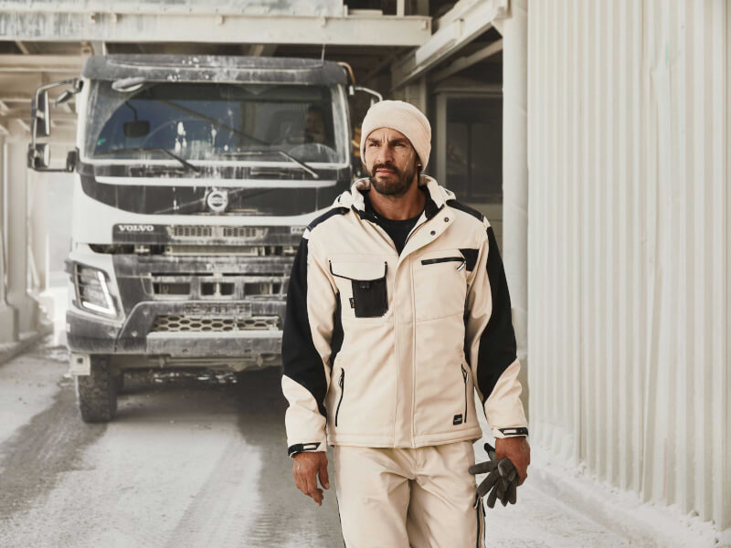 James & Nicholson Craftsmen Softshell Jacket