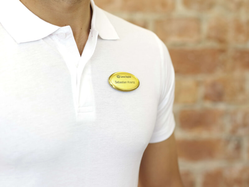 Namnskylt - Rektangel 1 - Guld - Fastsatt med magnetfäste