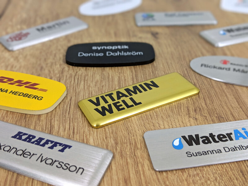 Referenser på namnskyltar