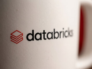 Stengodsmugg Ebba Vit